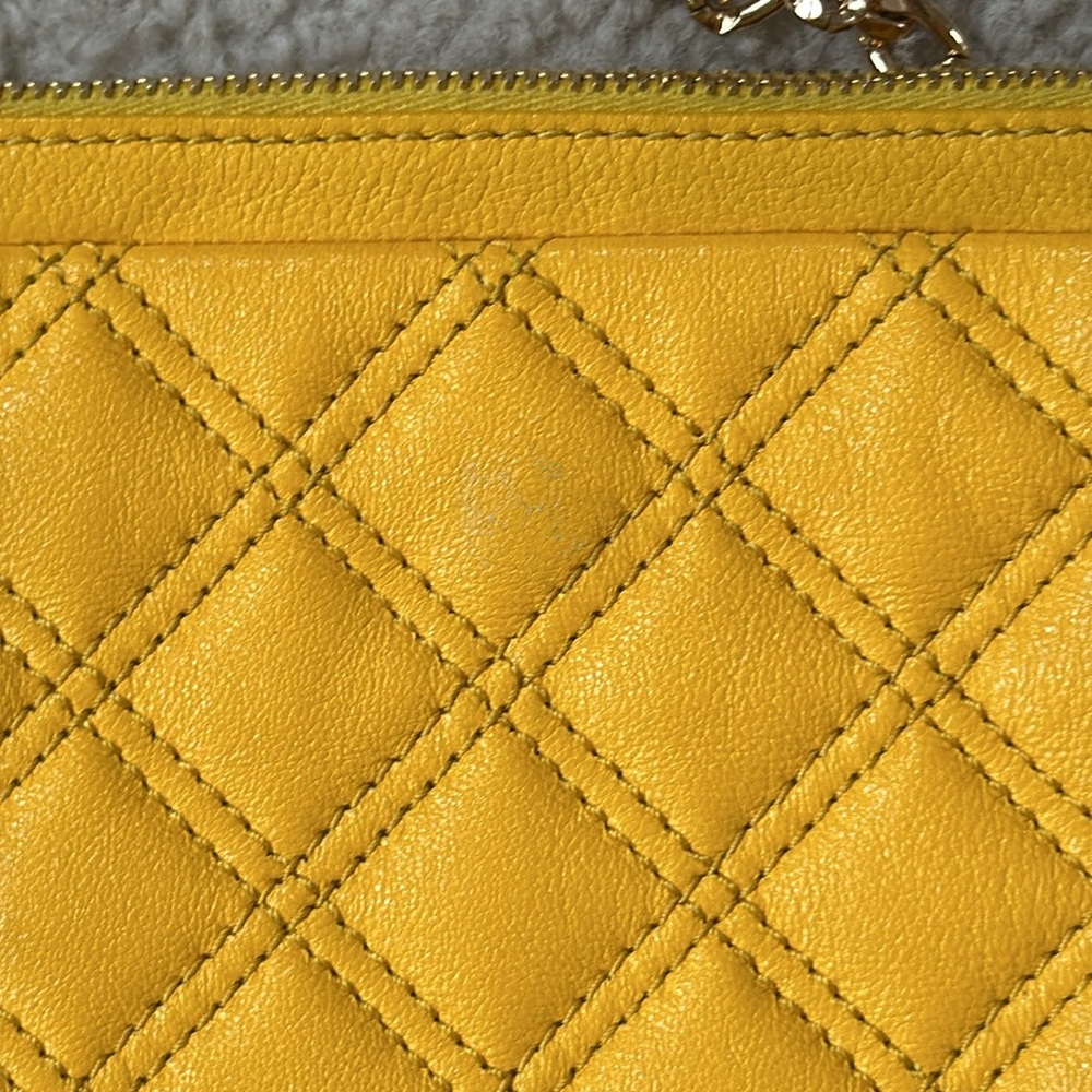Marc Jacobs Quilted Crossbody - Picture 16 of 17